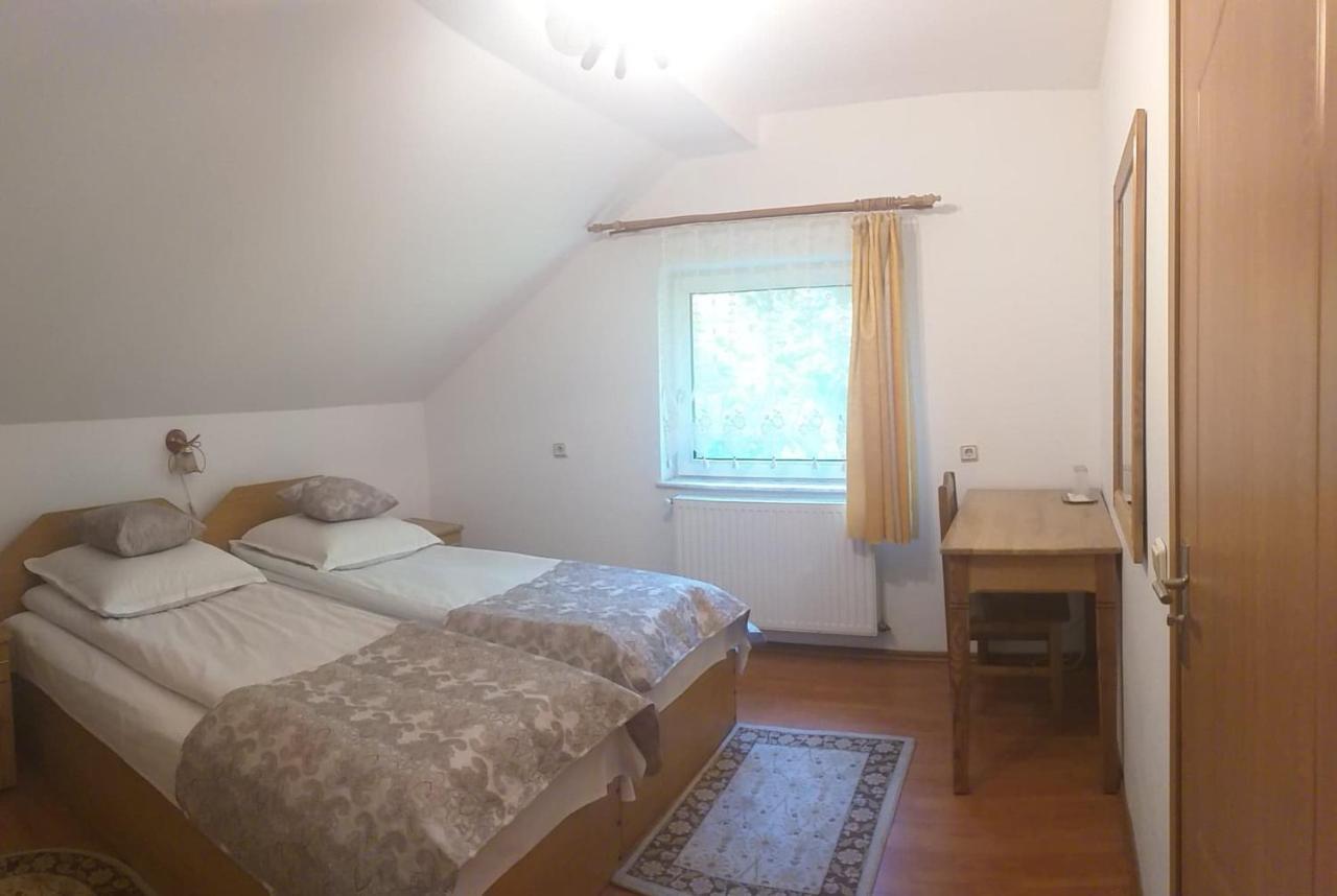 Soaptele Padurii & Casuta Din Padure Sucevita Exteriör bild
